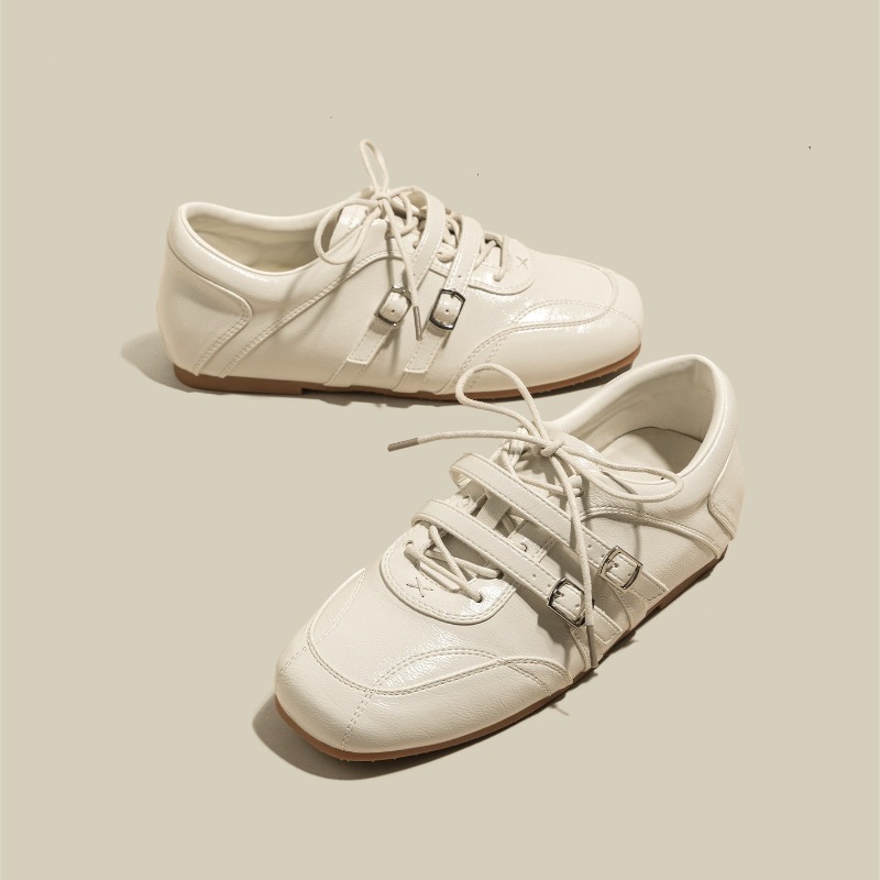 Sneakers retrò tedesche bianch - Women Shoes Us To Eu recensione e prezzo